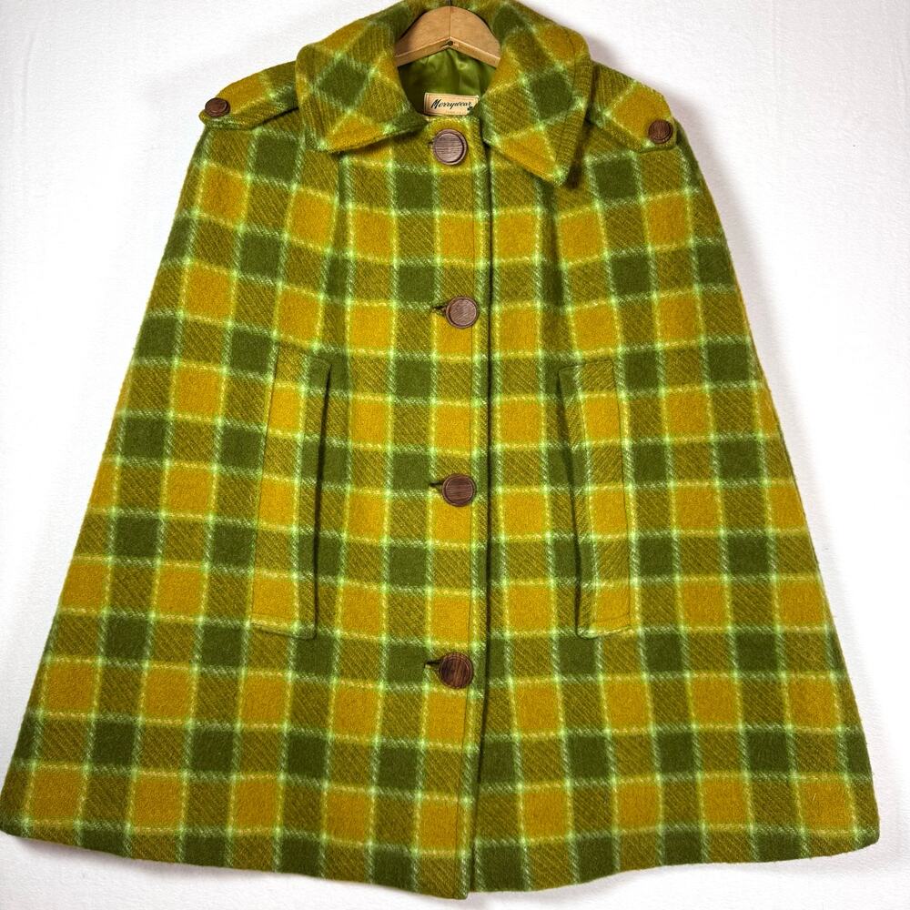Vintage Merrywear Plaid Thick Wool Cape Coat Womens Button Down Made In Ireland